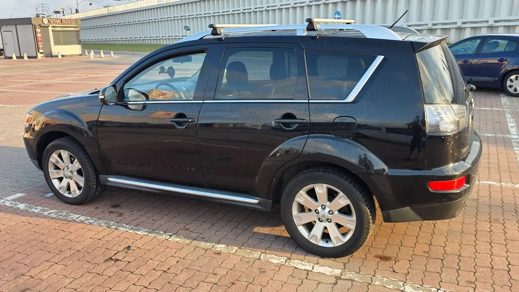 Zdjęcie: 2009 Mitsubishi Outlander