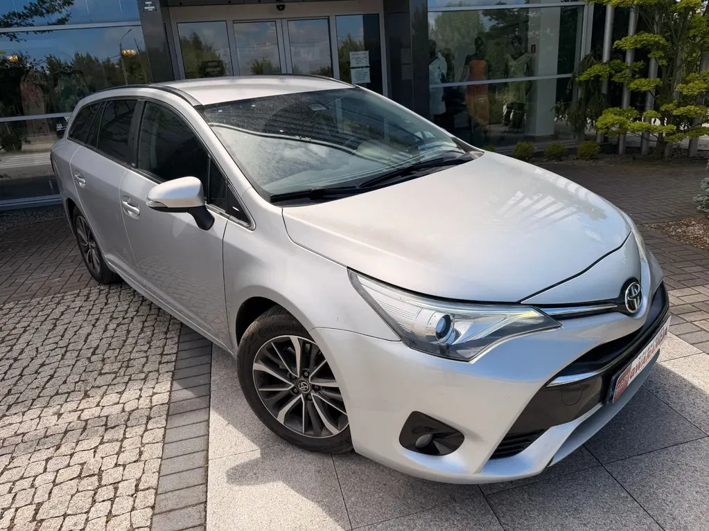 Zdjęcie: 2016 Toyota Avensis