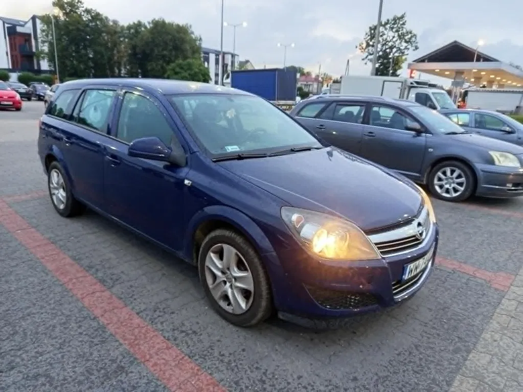 Zdjęcie: 2012 Opel Astra