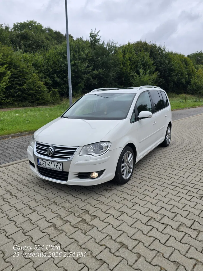 Zdjęcie: 2008 Volkswagen Touran