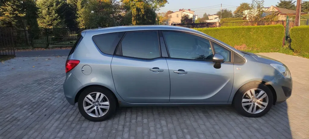 Zdjęcie: 2011 Opel Meriva