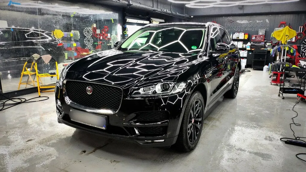 Zdjęcie: 2017 Jaguar F-Pace