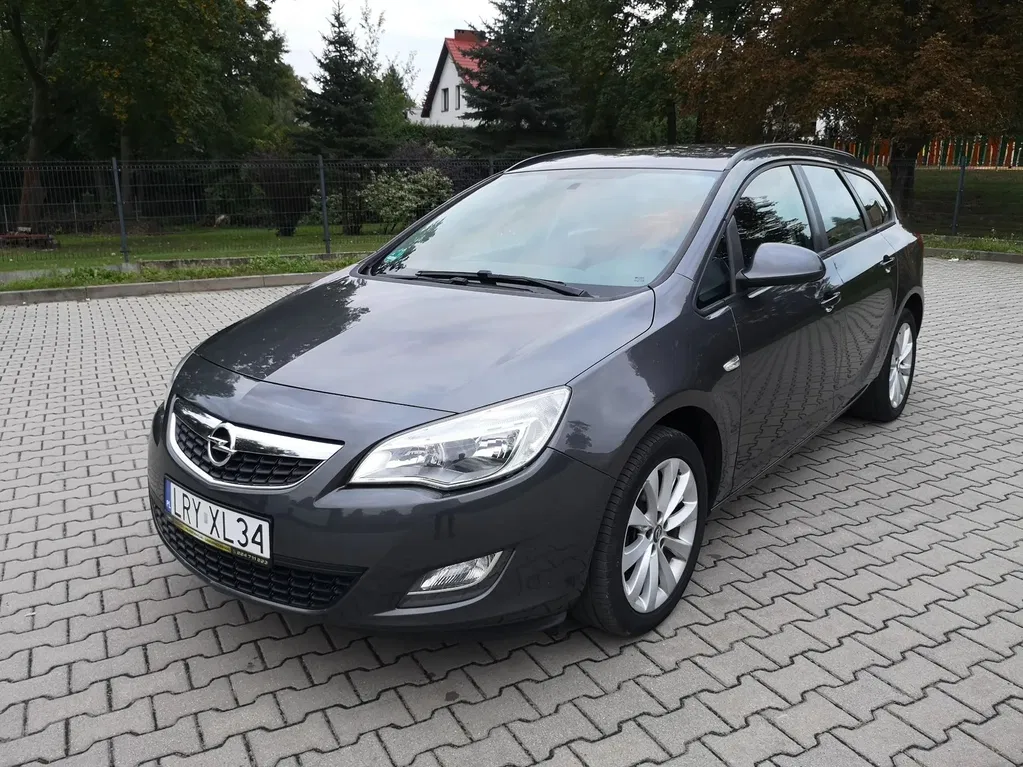 Zdjęcie: 2010 Opel Astra