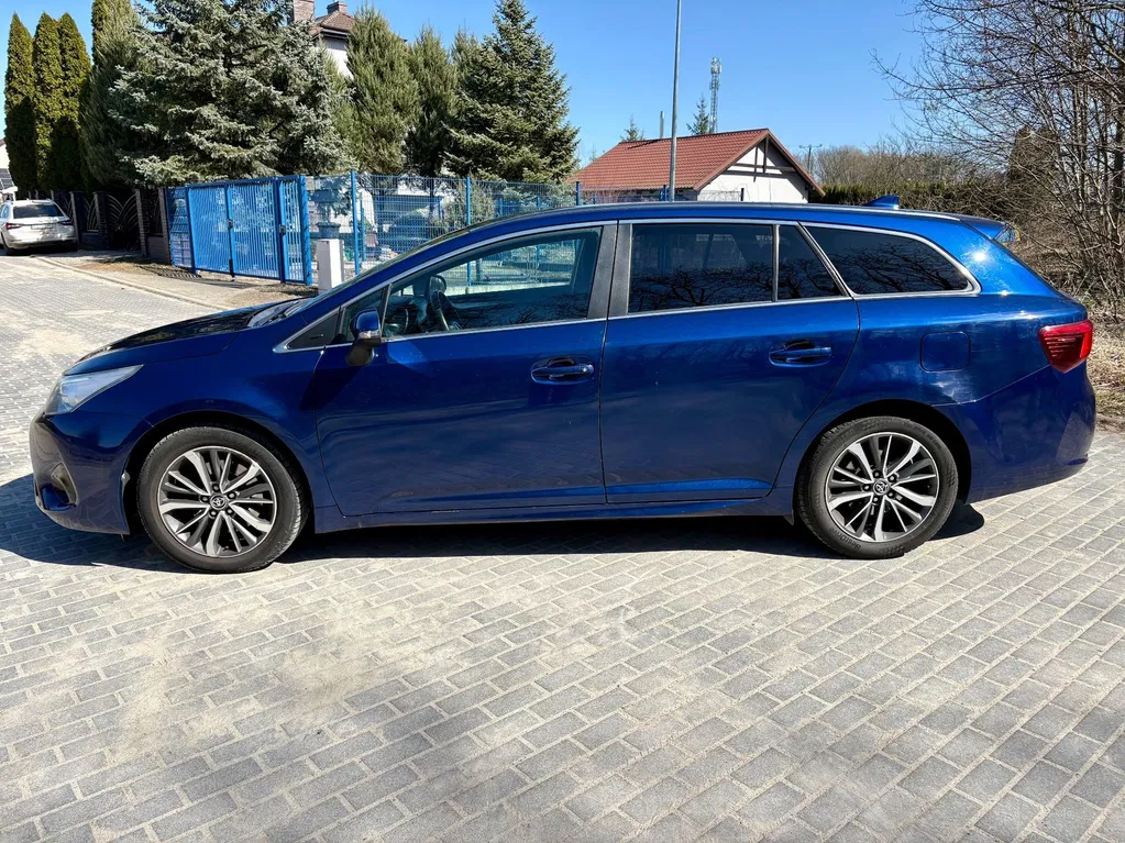 Zdjęcie: 2016 Toyota Avensis