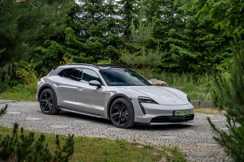 Zdjęcie: 2021 Porsche Taycan