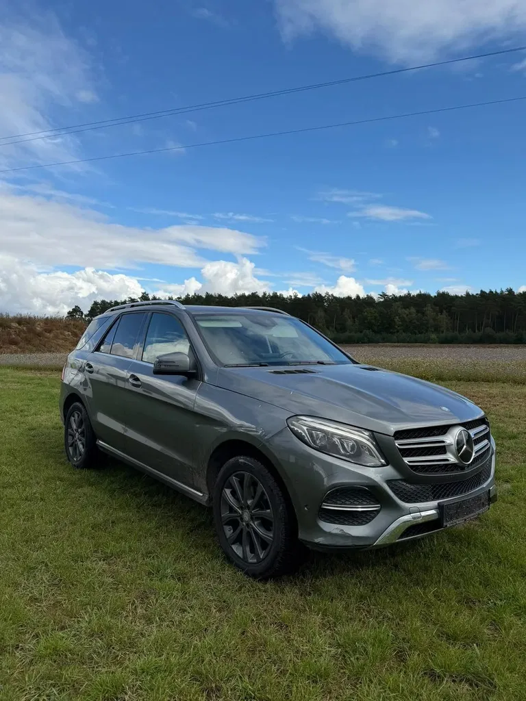Zdjęcie: 2016 Mercedes-Benz GLE
