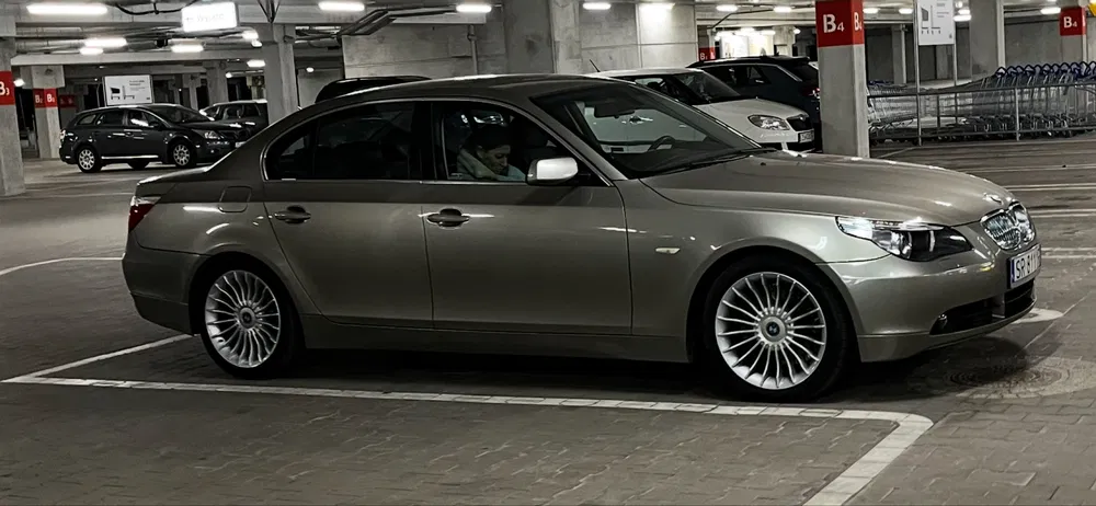 Zdjęcie: 2004 BMW Seria 5