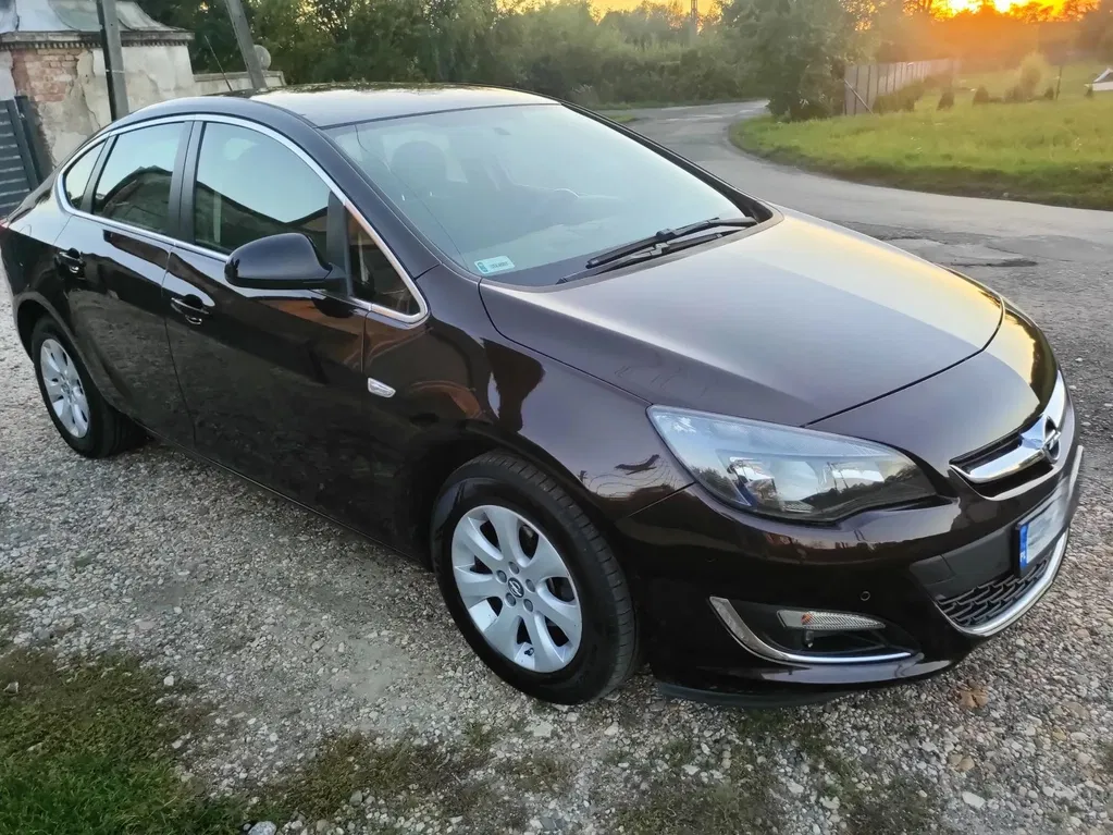 Zdjęcie: 2015 Opel Astra