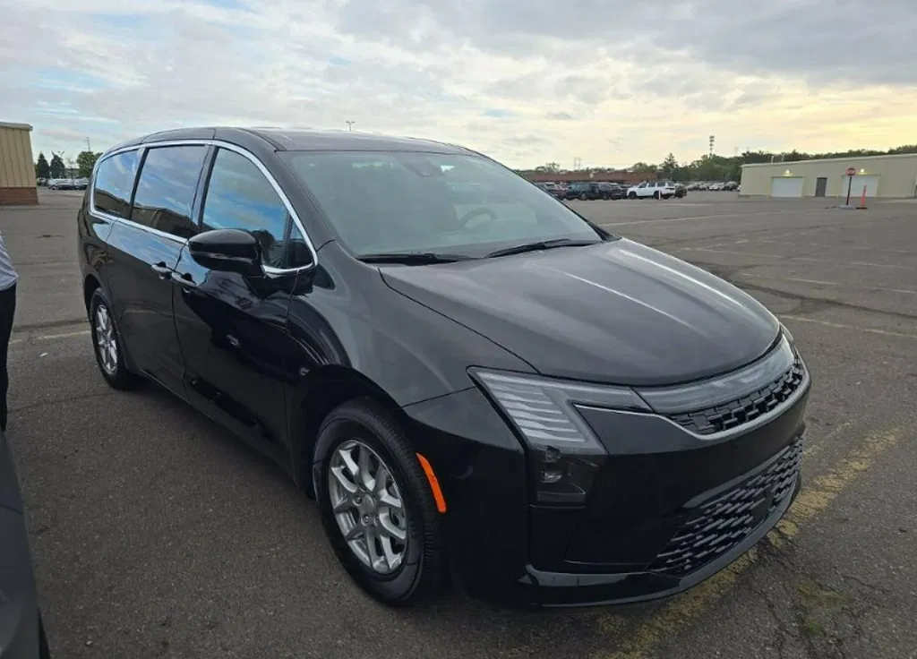 Zdjęcie: 2027 Chrysler Pacifica