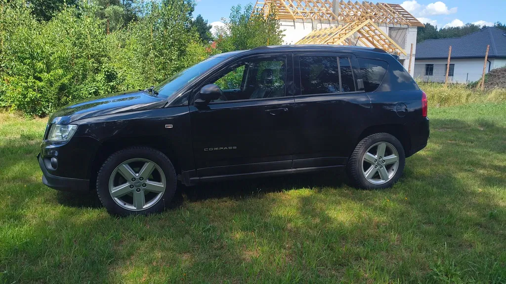 Zdjęcie: 2012 Jeep Compass