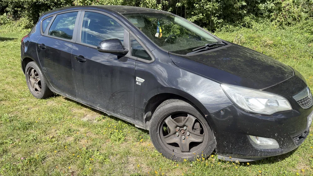Zdjęcie: 2012 Opel Astra