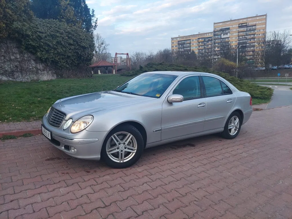 Zdjęcie: 2004 Mercedes-Benz E Klasa