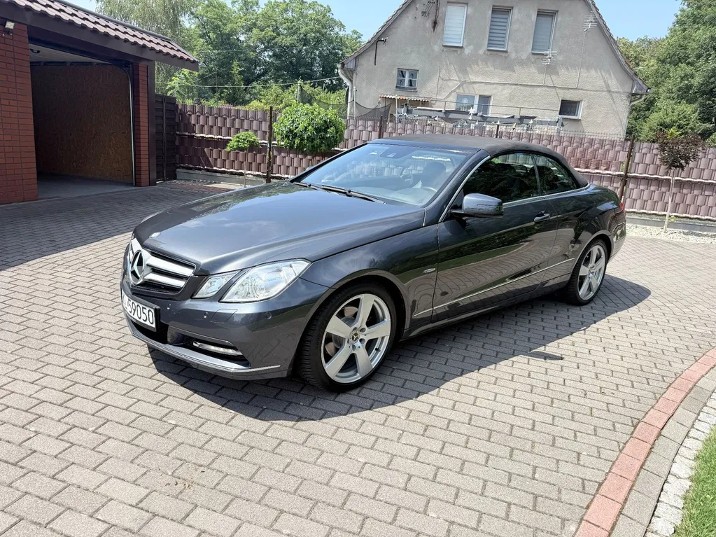 Zdjęcie: 2012 Mercedes-Benz E Klasa