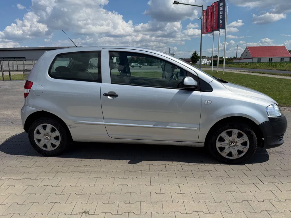 Zdjęcie: 2009 Volkswagen Fox