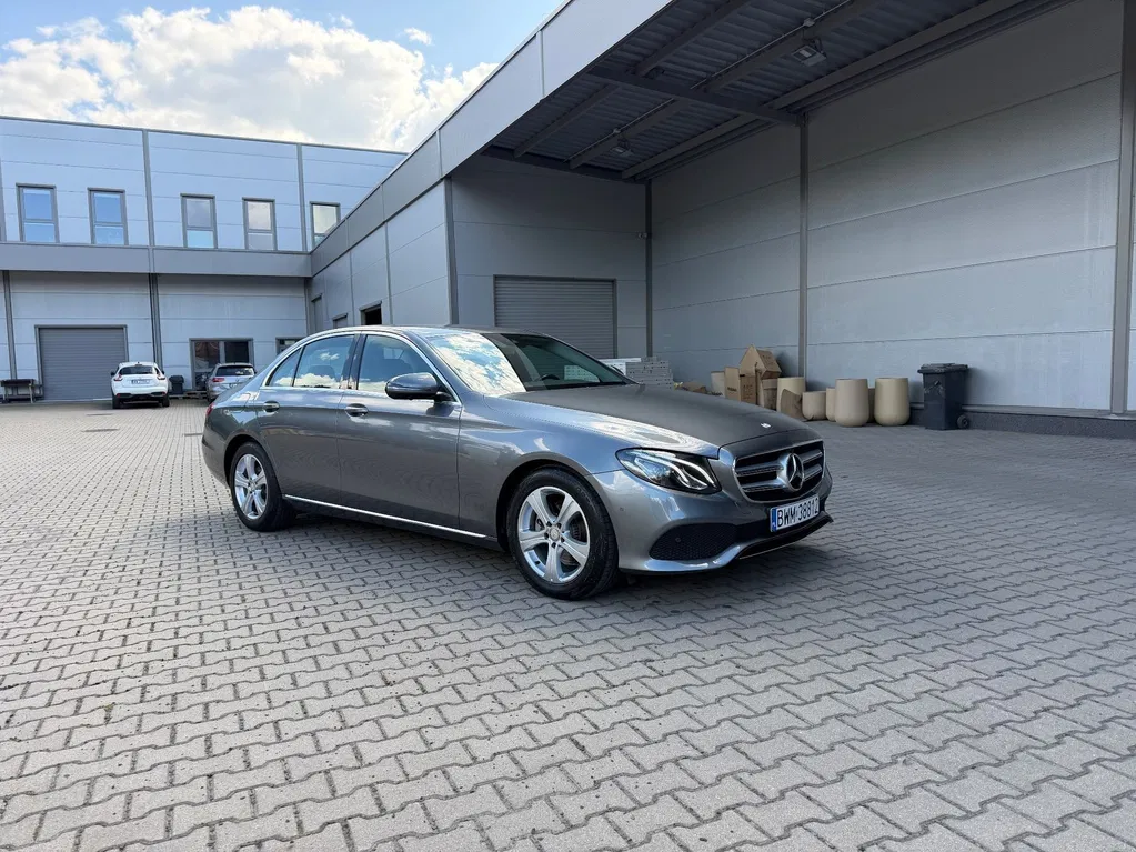 Zdjęcie: 2016 Mercedes-Benz E Klasa