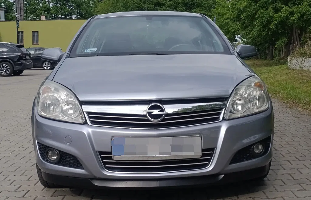 Zdjęcie: 2009 Opel Astra
