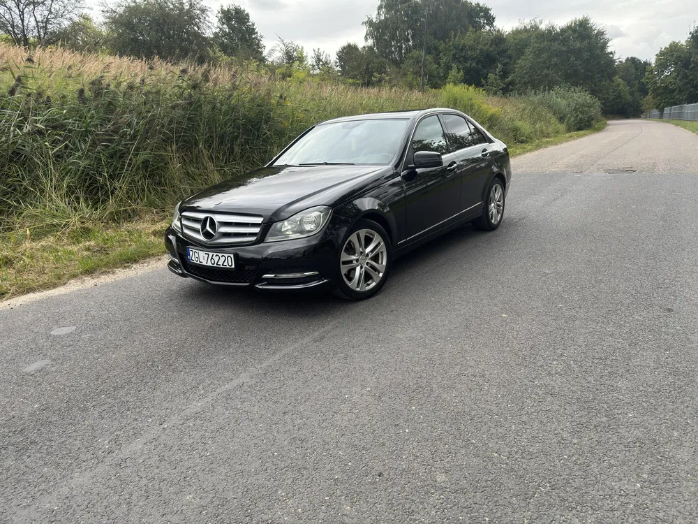 Zdjęcie: 2011 Mercedes-Benz C Klasa