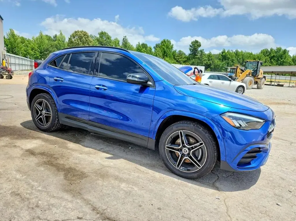 Zdjęcie: 2025 Mercedes-Benz GLA