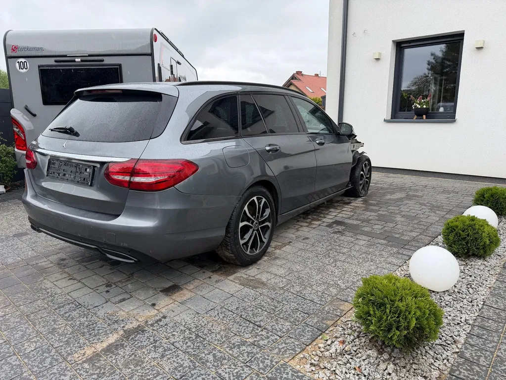 Zdjęcie: 2017 Mercedes-Benz C Klasa