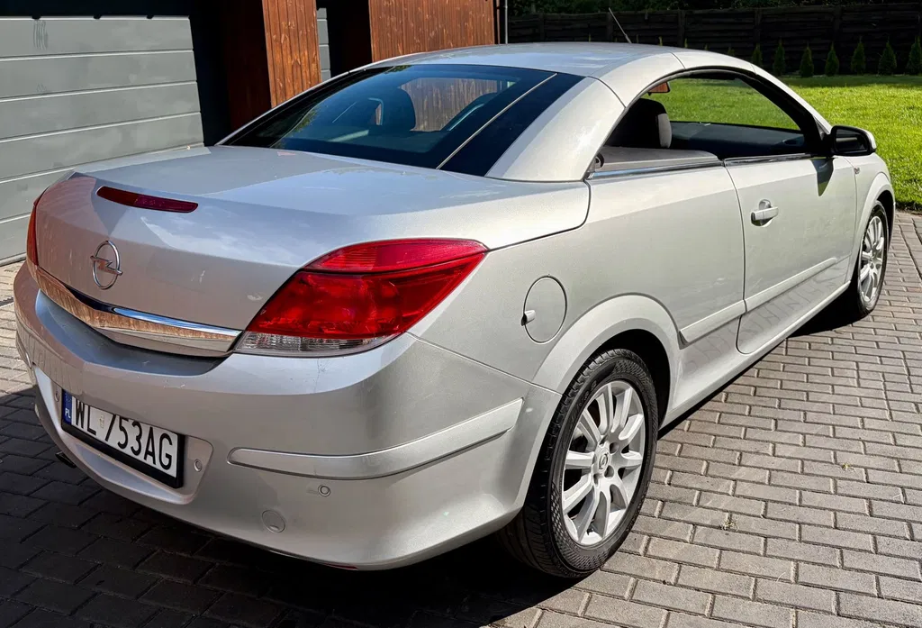 Zdjęcie: 2009 Opel Astra