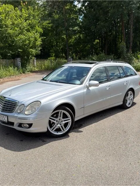 Zdjęcie: 2008 Mercedes-Benz E Klasa