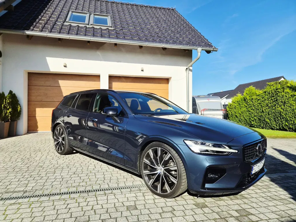 Zdjęcie: 2023 Volvo V60