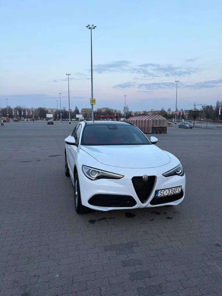 Zdjęcie: 2022 Alfa Romeo Stelvio
