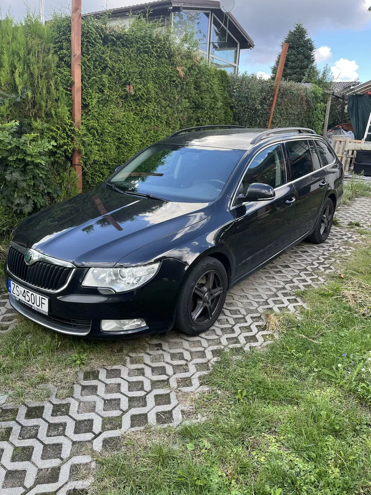 Zdjęcie: 2011 Skoda Superb
