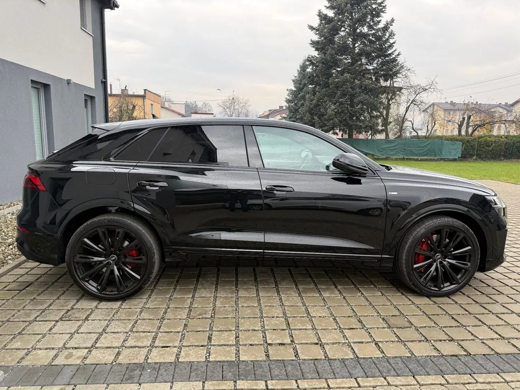 Zdjęcie: 2025 Audi Q8