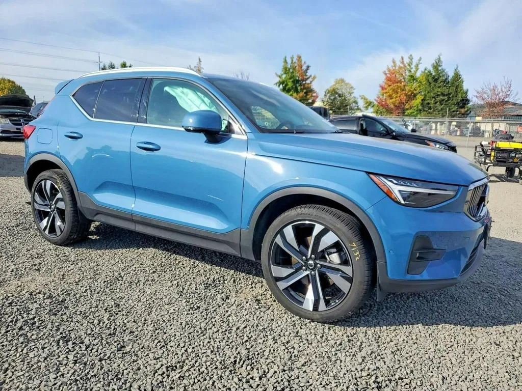 Zdjęcie: 2025 Volvo XC 40