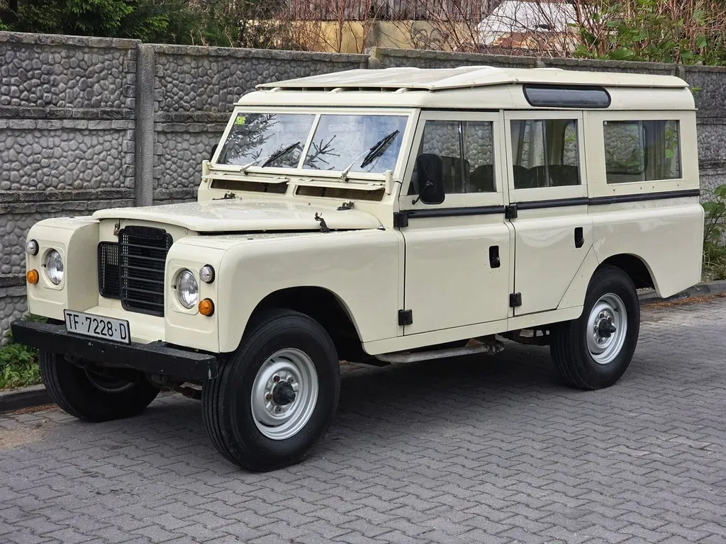 Zdjęcie: 1974 Land Rover Defender